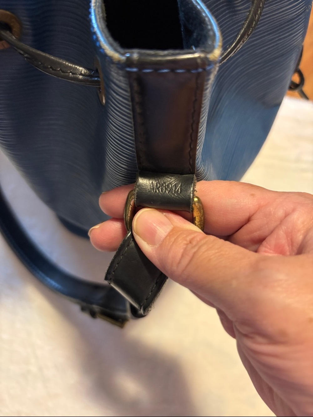 Louis Vuitton Blue Epi Drawstring Bucket Bag - Picture 4 of 17